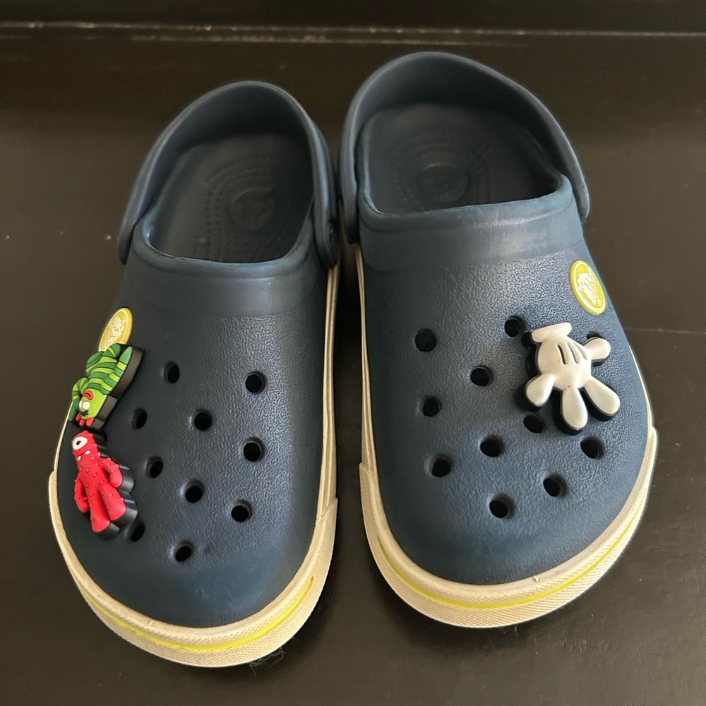 Crocs. Little kids Crocs.
